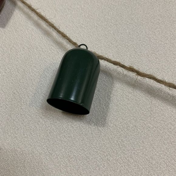 Jingle Bells Garland Christmas Holiday 2 Set Metal Green Maroon Rustic Jute New - Picture 3 of 10